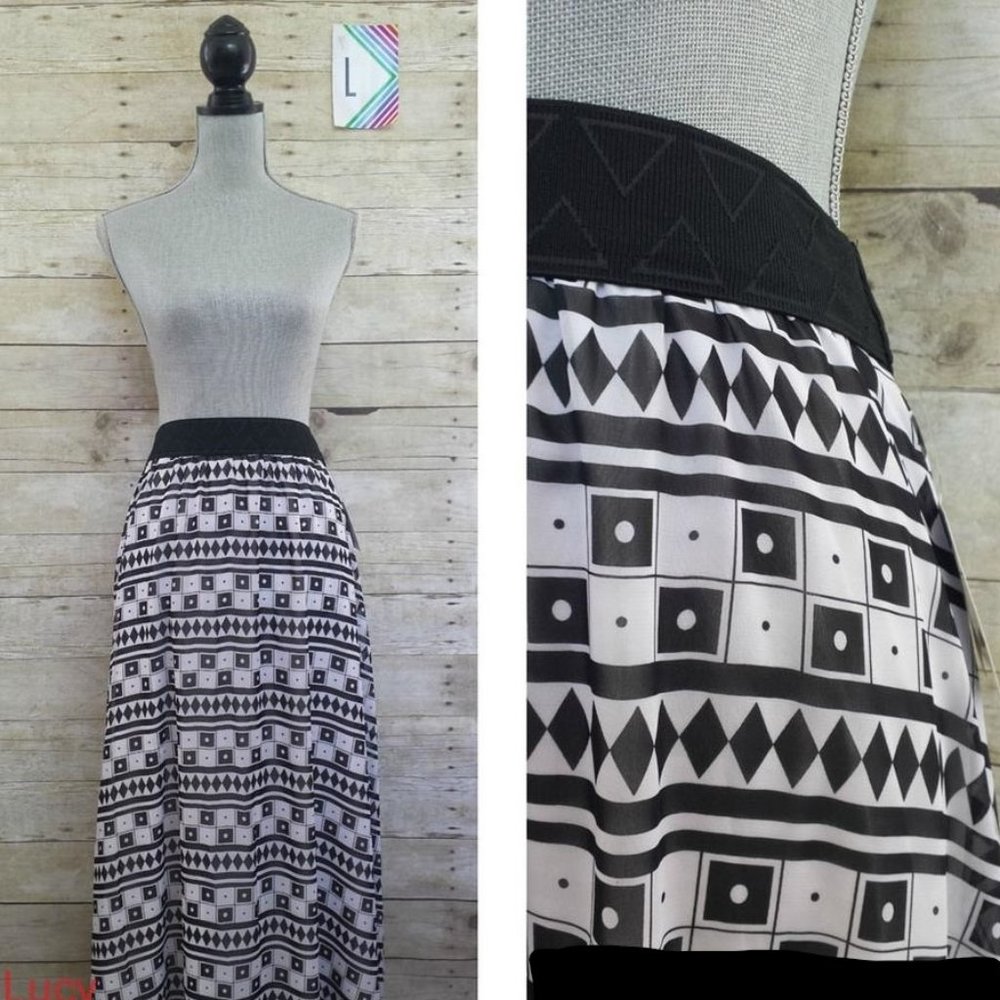 LuLaRoe Lucy Skirt Large - Black Geometric Shapes on White